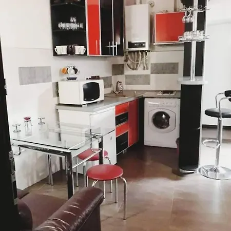 Apartment біля оперного і форуму в центрі